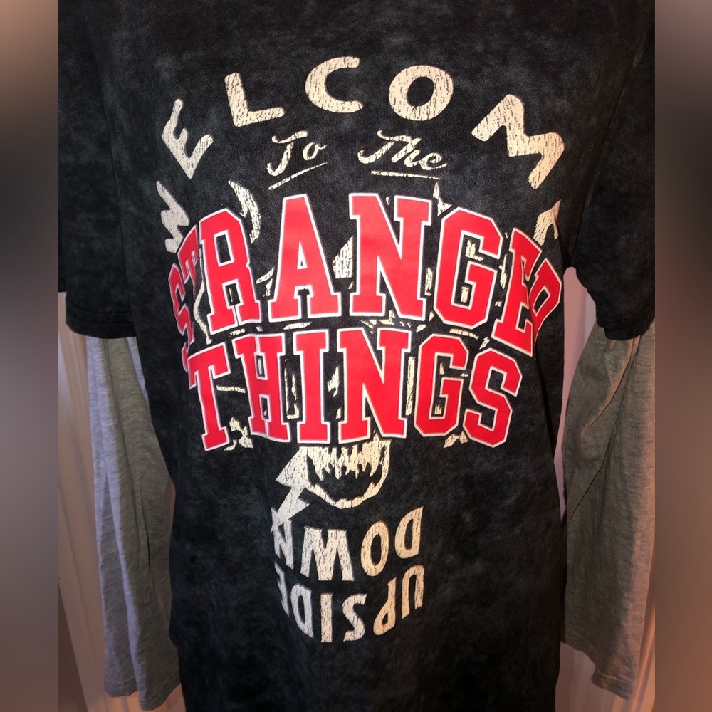 Stranger Things Graphic Tee - Picture 2 of 6